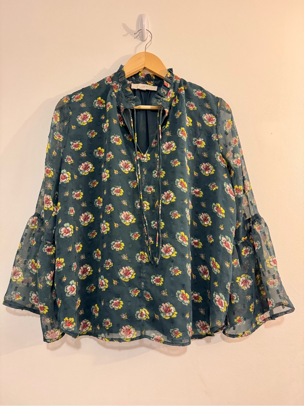 Loft Petite Floral Blouse Green Medium Peasant Business Casual